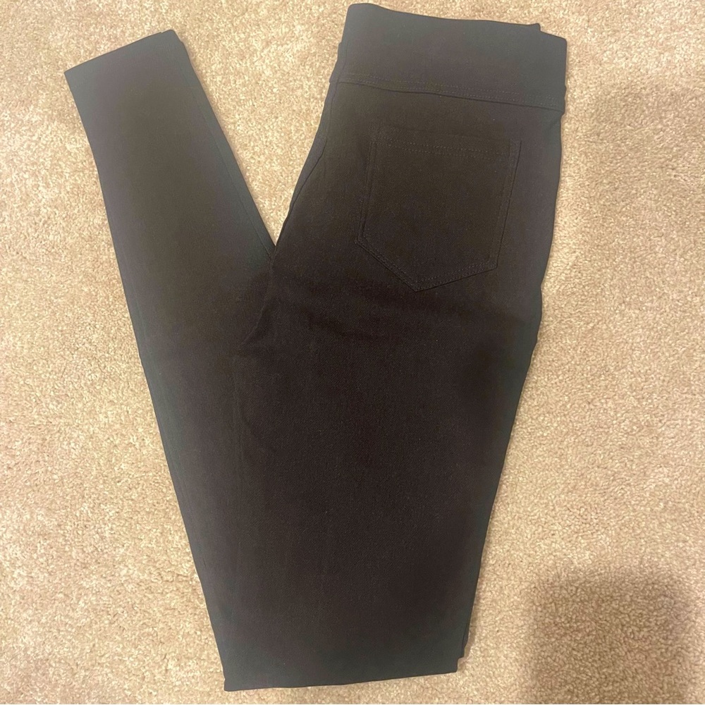 NWOT Missguided Black Legging